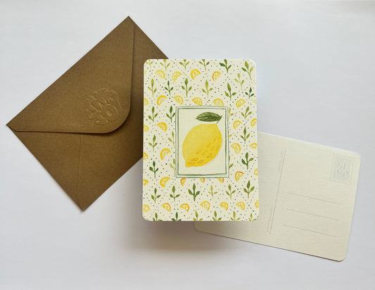 Carte postale citron illustration avec enveloppe kraft, motifs citrons et feuilles, design naturel et frais
